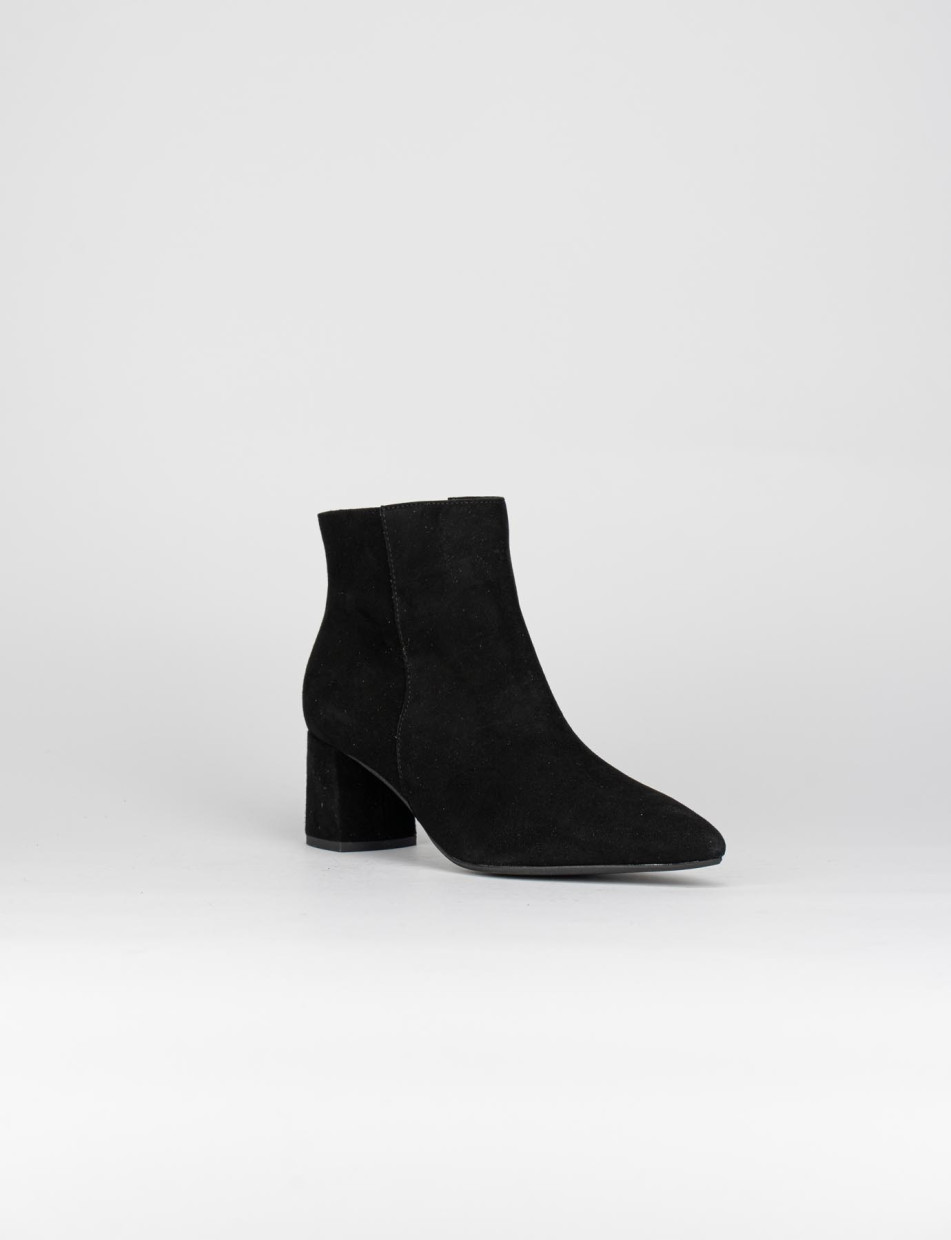 High heel ankle boots heel 5 cm black chamois