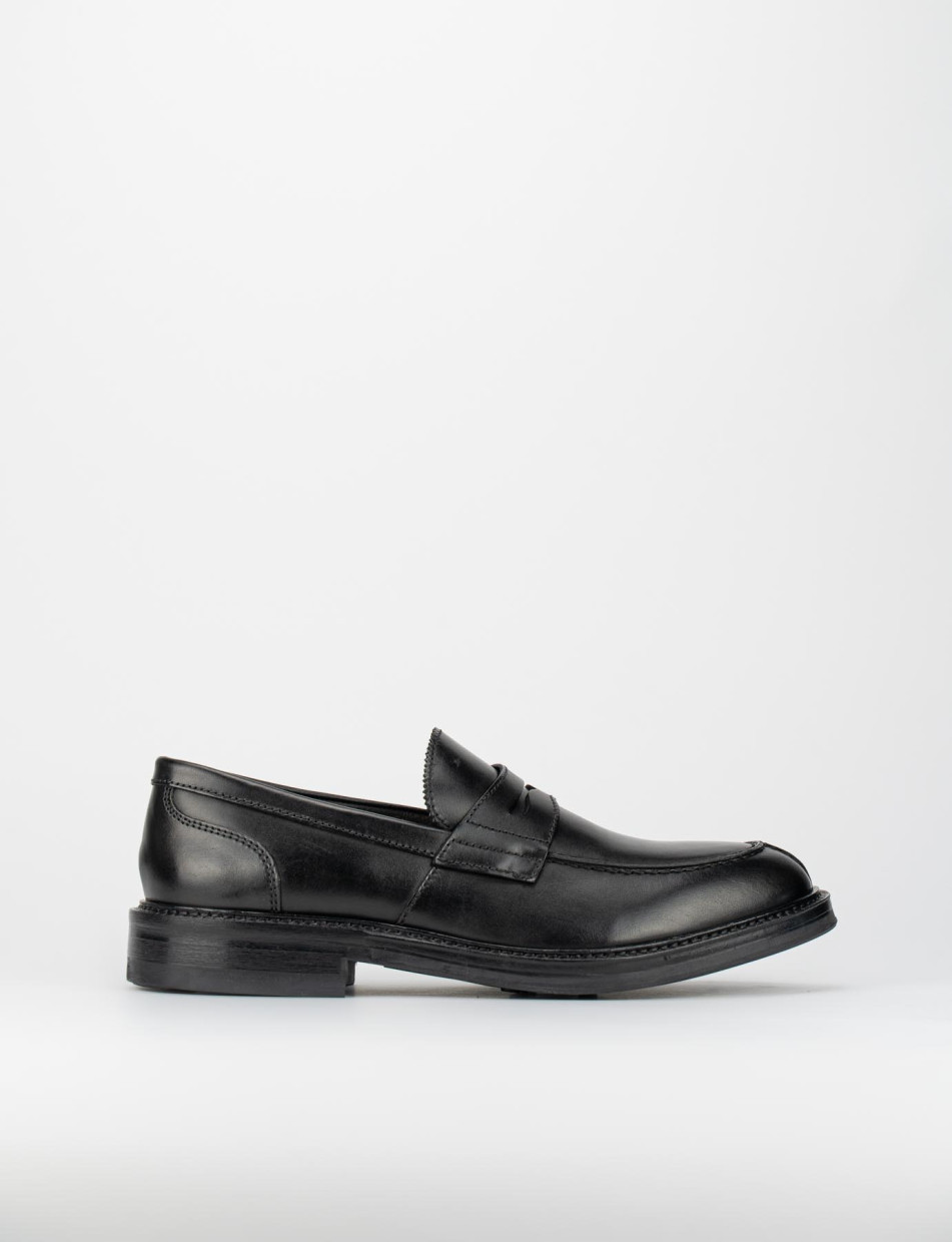 Mocasines tacón 1 cm negro cuero