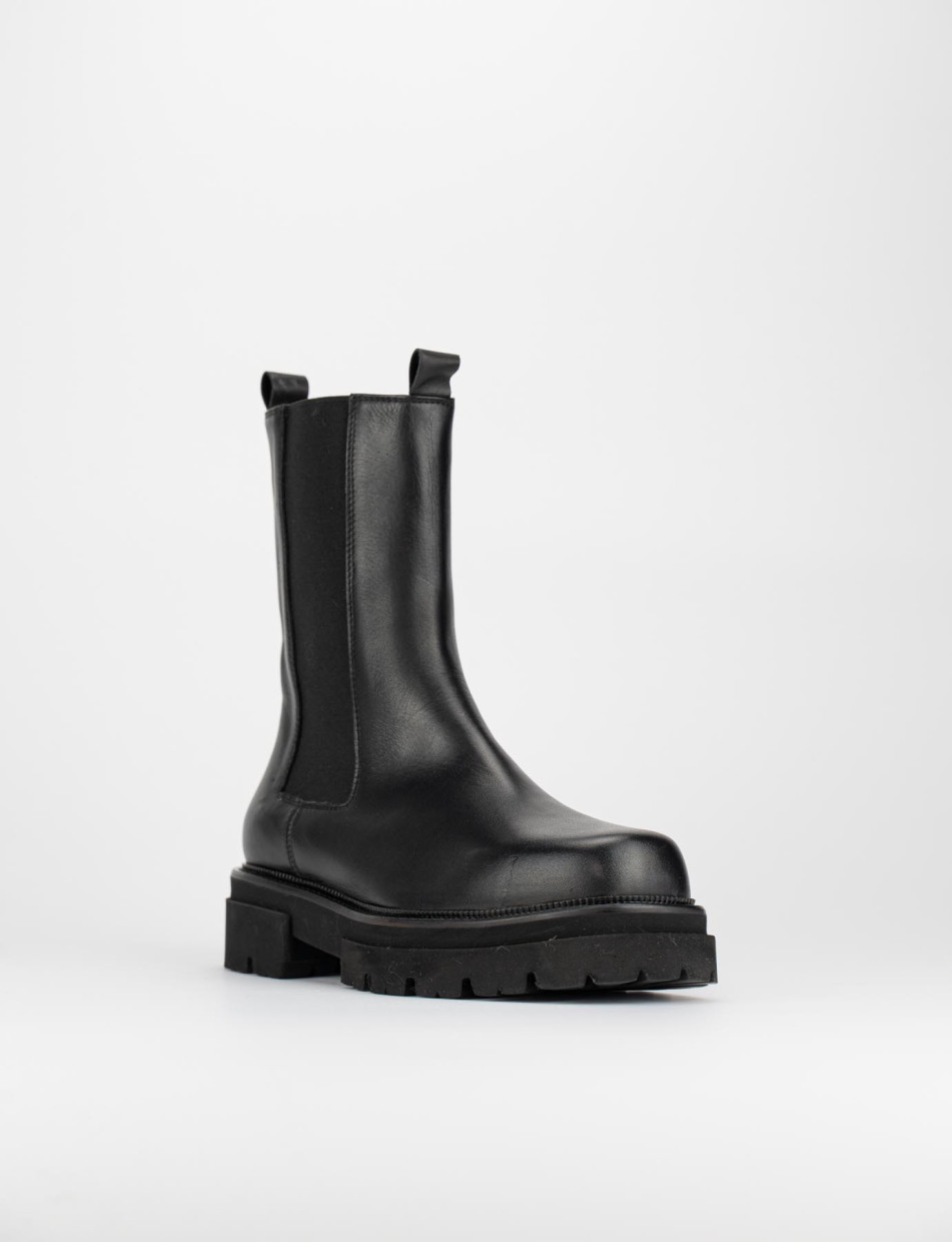 Botines de tacón bajo tacón 2 cm negro cuero