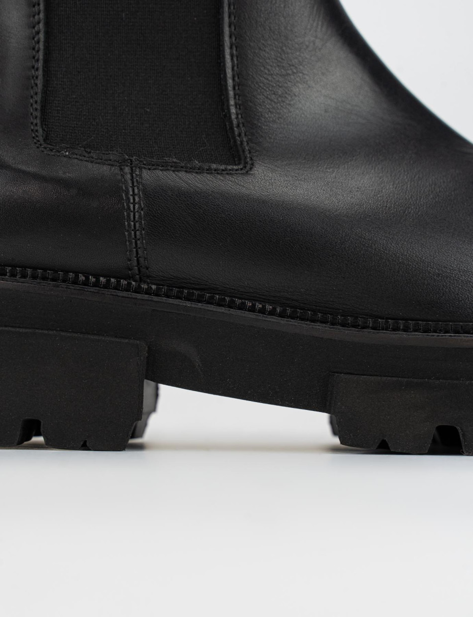 Botines de tacón bajo tacón 2 cm negro cuero