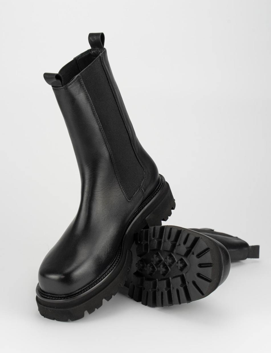Botines de tacón bajo tacón 2 cm negro cuero