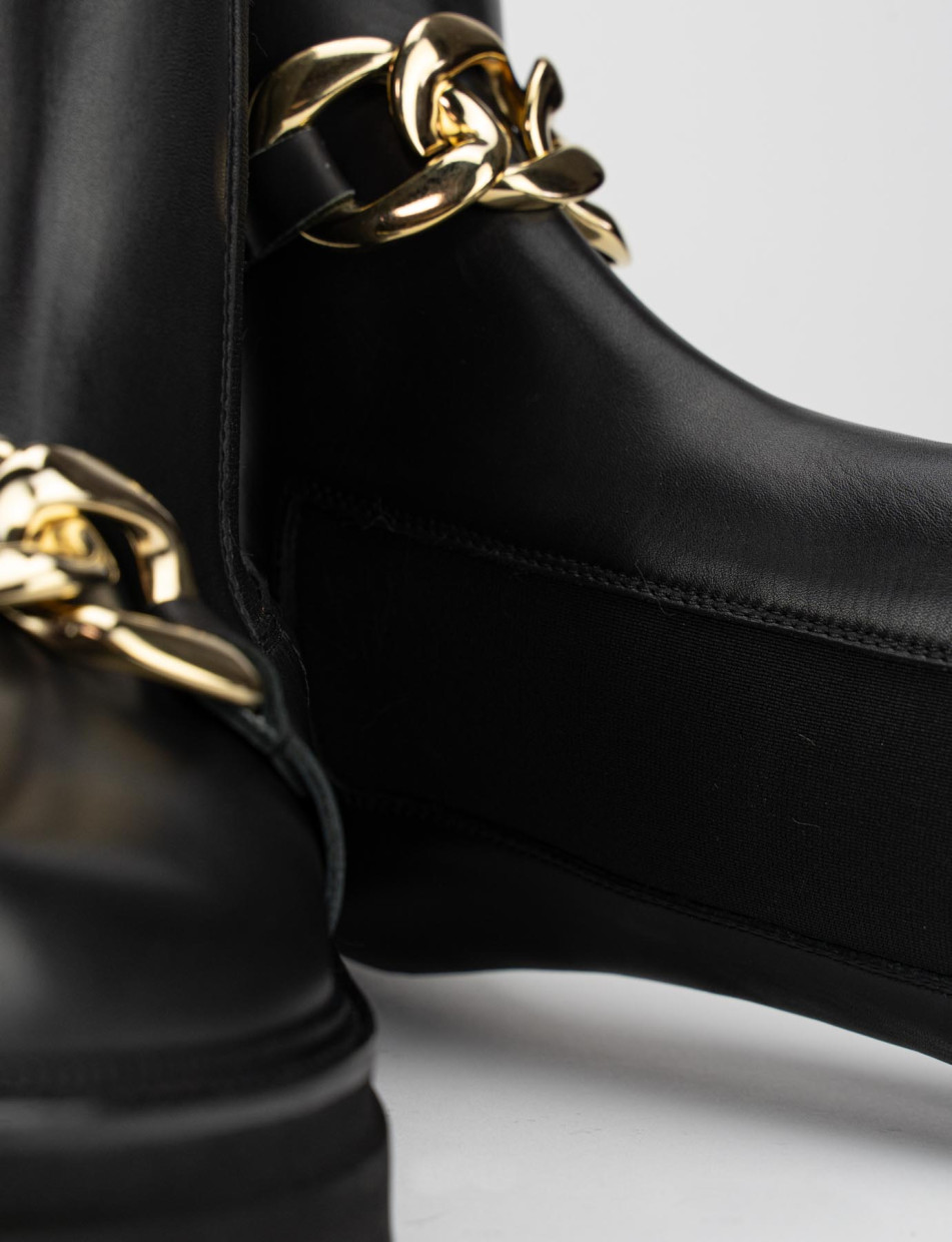 Low heel ankle boots heel 1 cm black leather