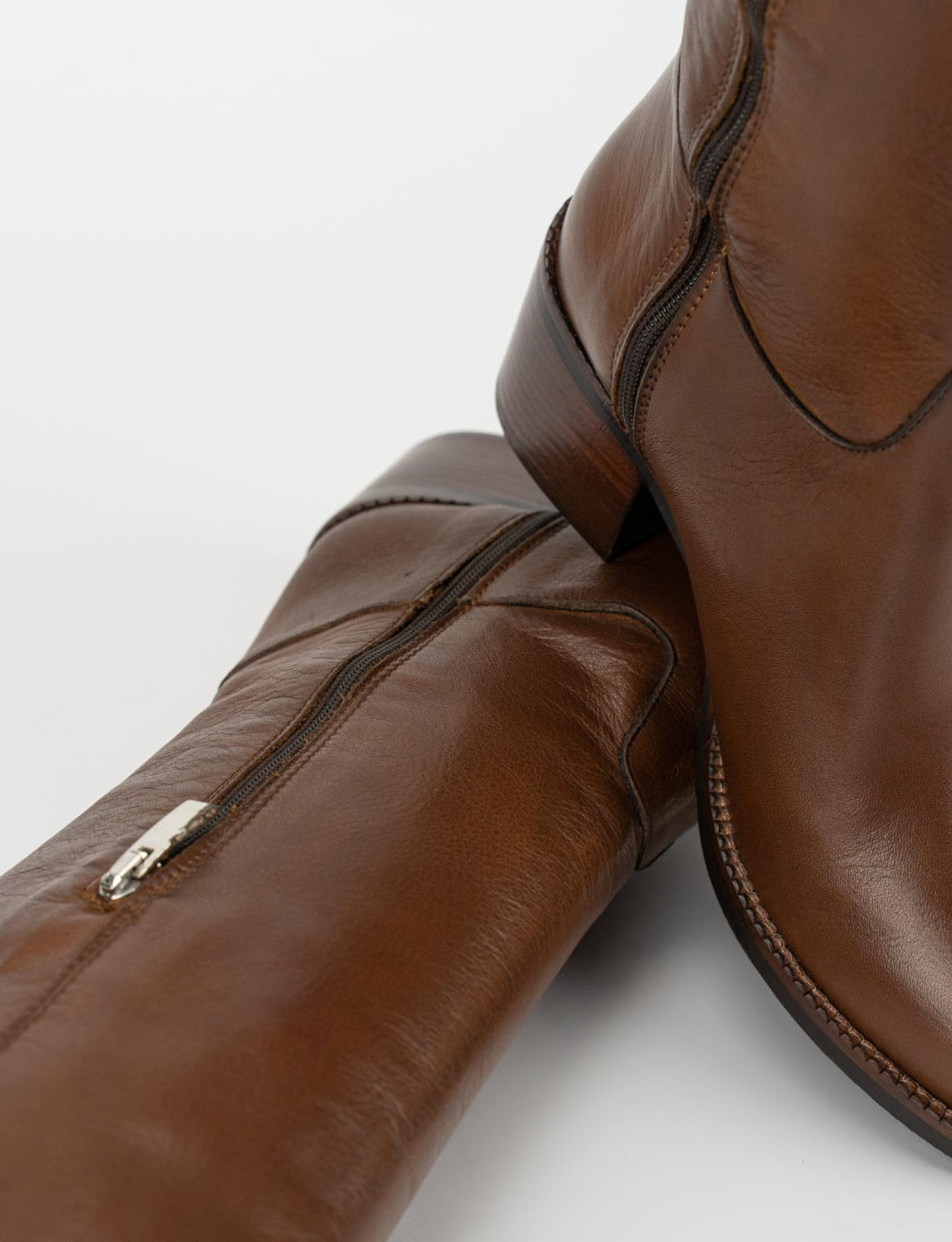 Botas de tacón alto tacón 5 cm marrón cuero