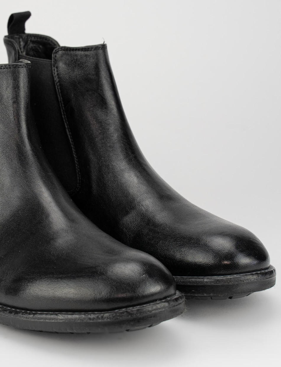 Botines tacón 2 cm negro cuero