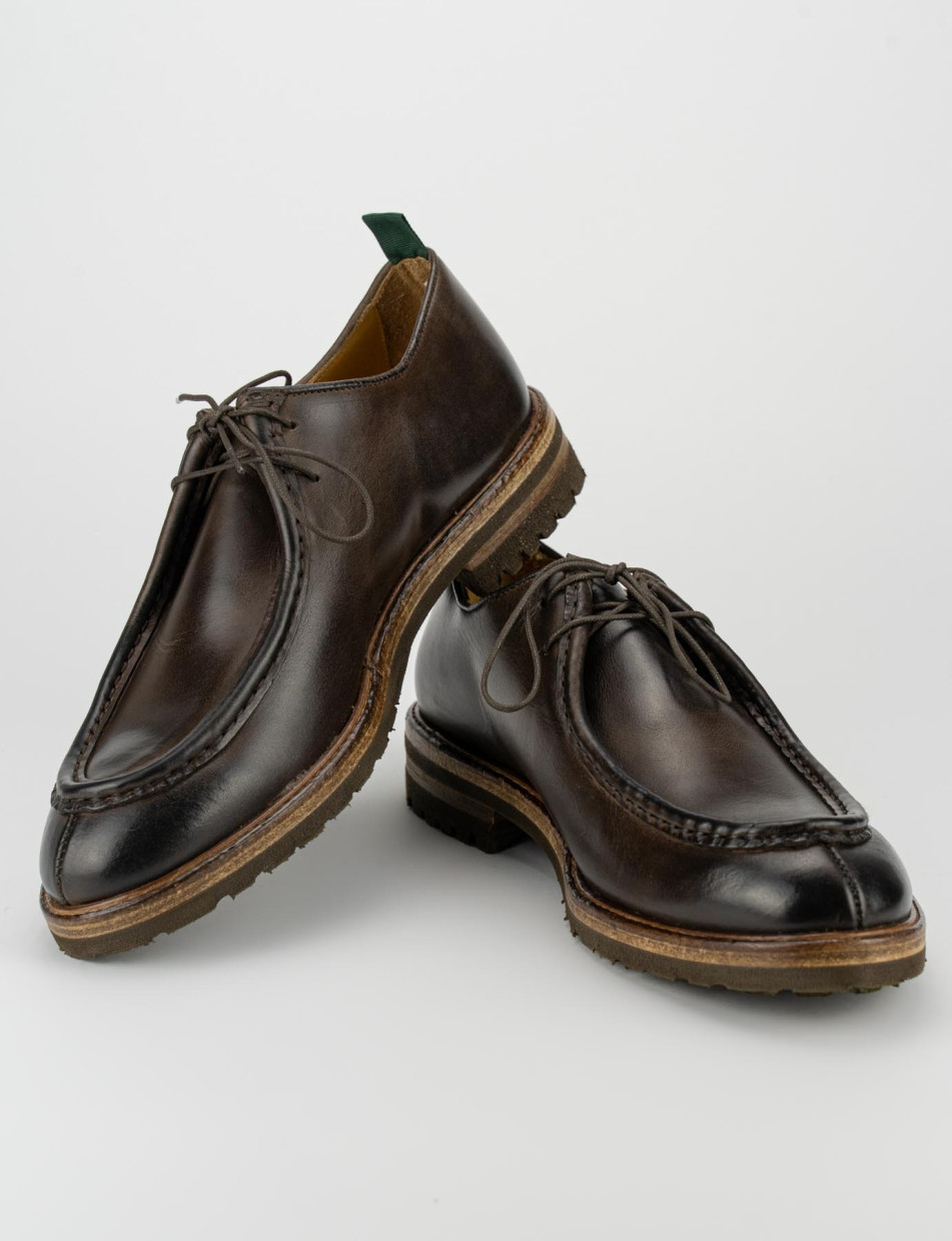 Zapatos de cordones tacón 2 cm marrón oscuro cuero