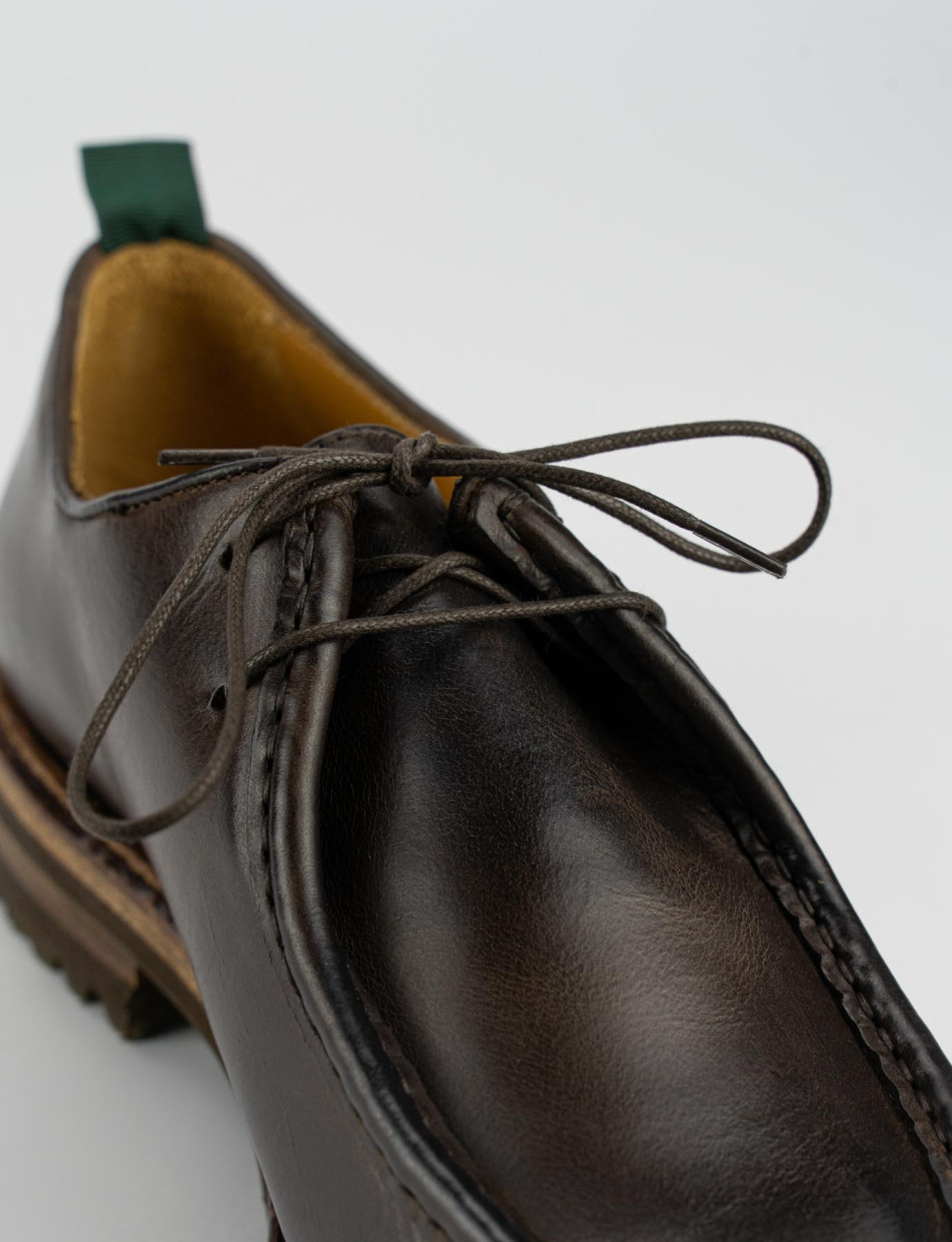 Zapatos de cordones tacón 2 cm marrón oscuro cuero