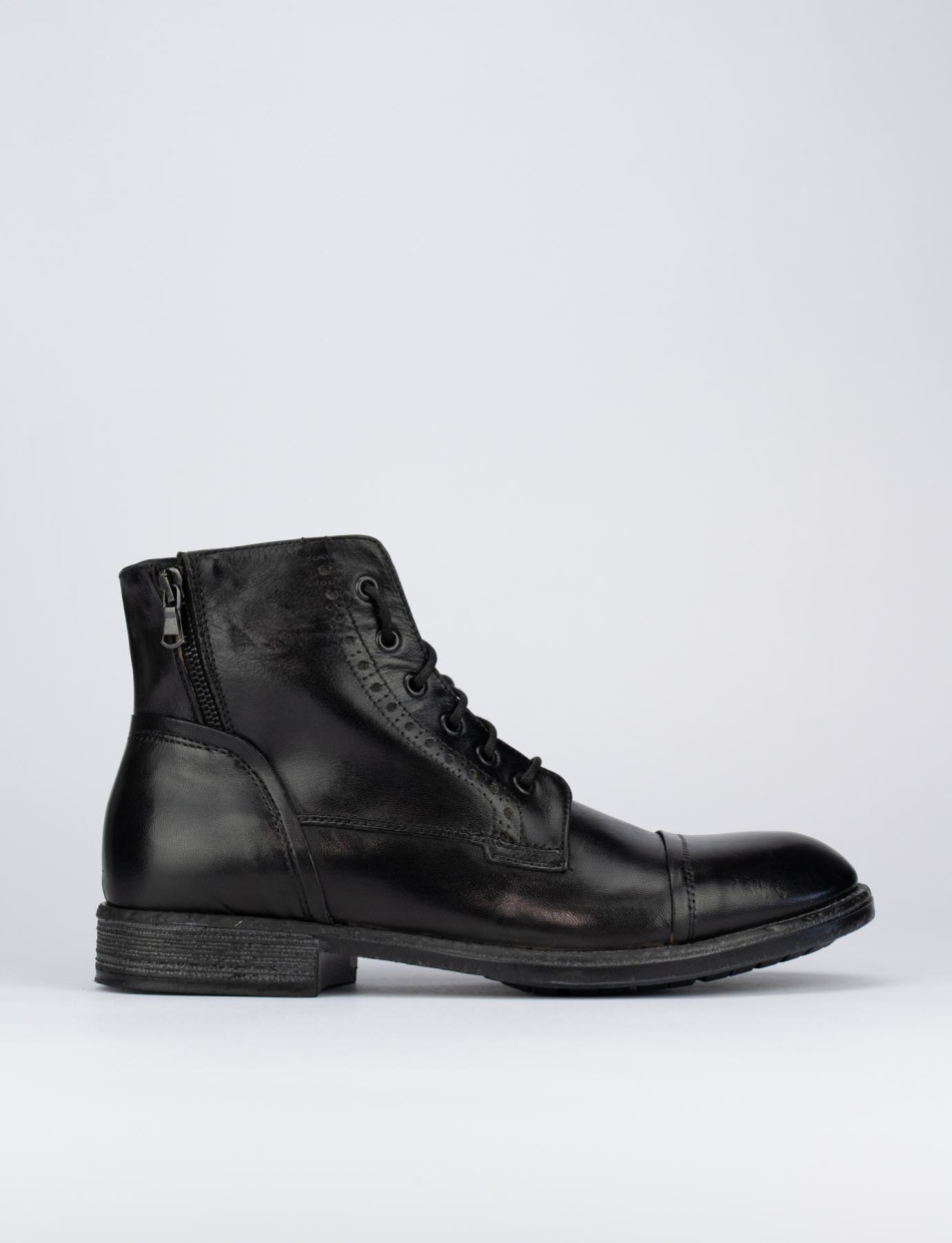 Botas militares tacón 2 cm negro cuero