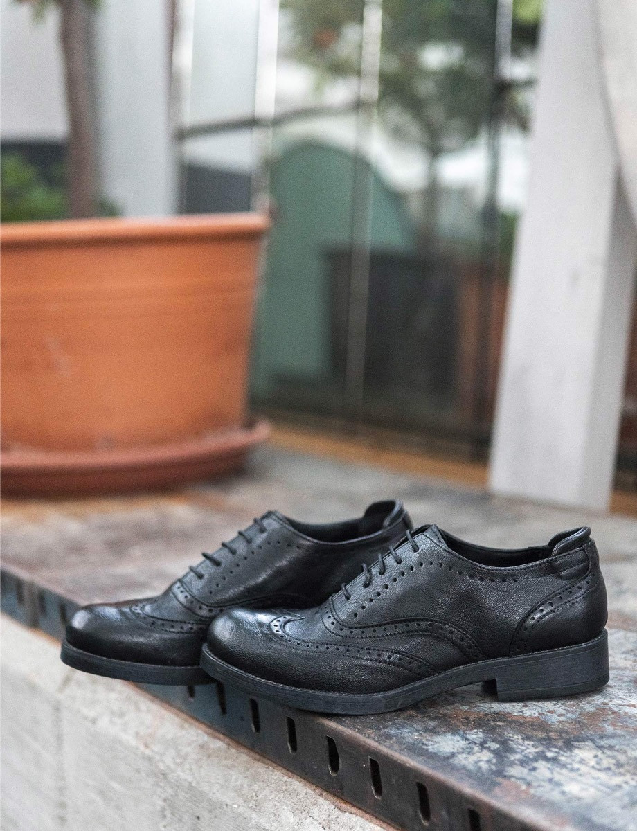 Zapatos de cordones tacón 1 cm negro cuero