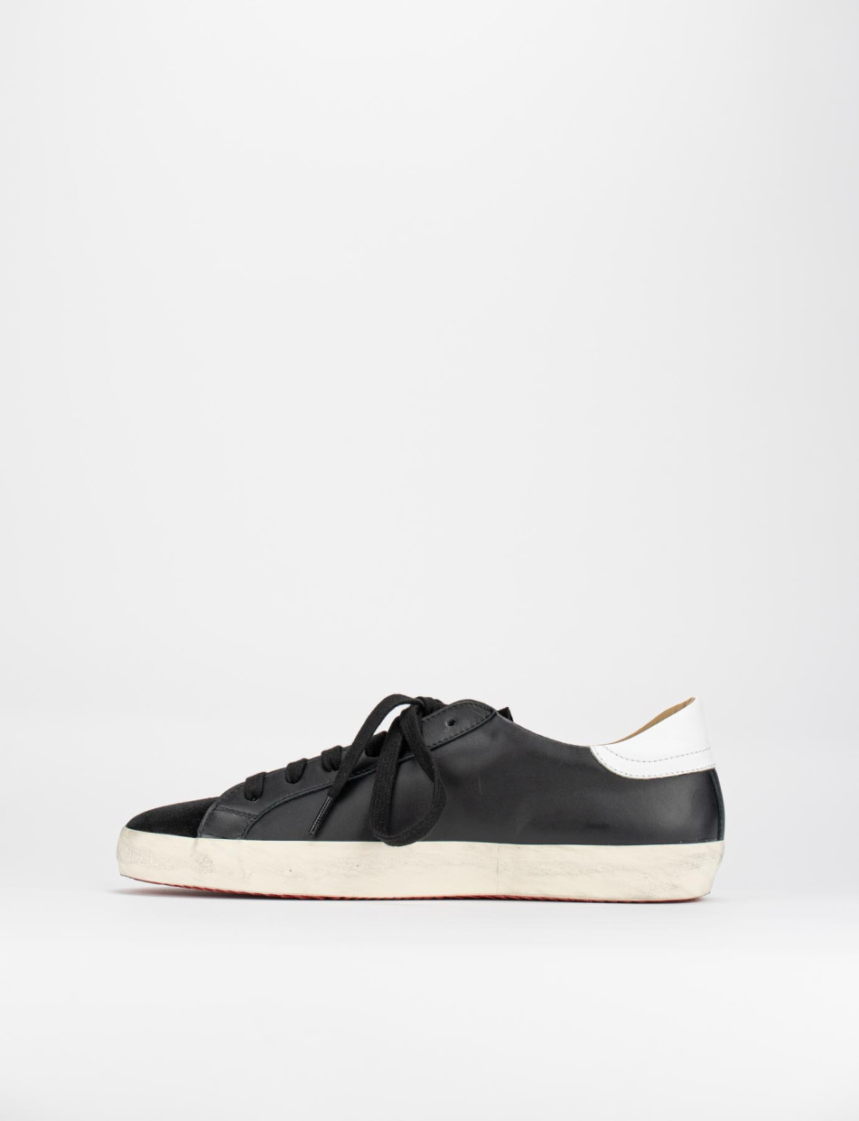 Zapatillas deportivas negro cuero