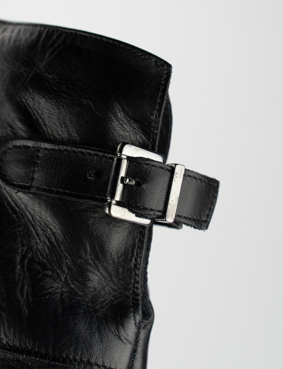 Botas de tacón bajo tacón 3 cm negro cuero