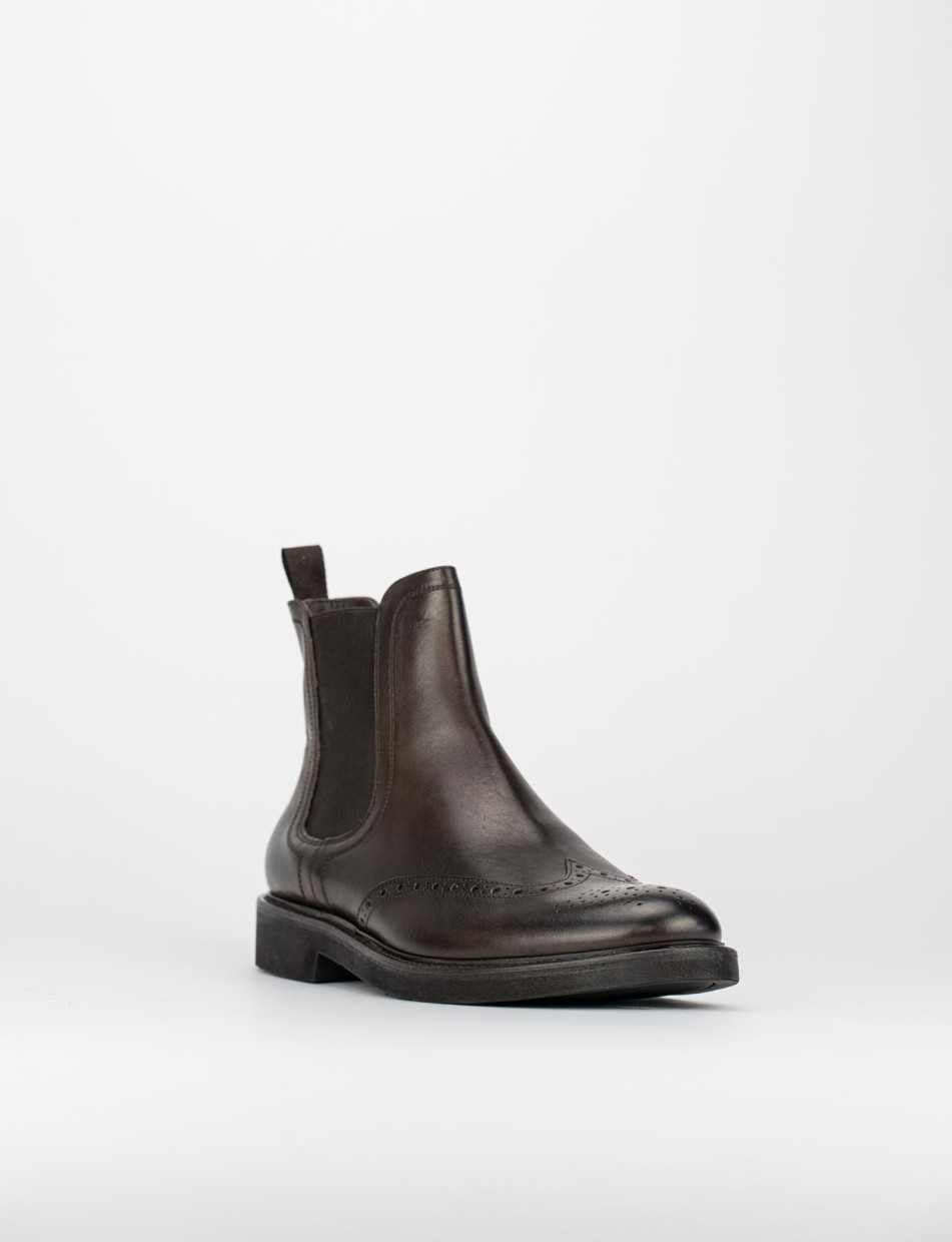 Botines tacón 2 cm marrón oscuro cuero