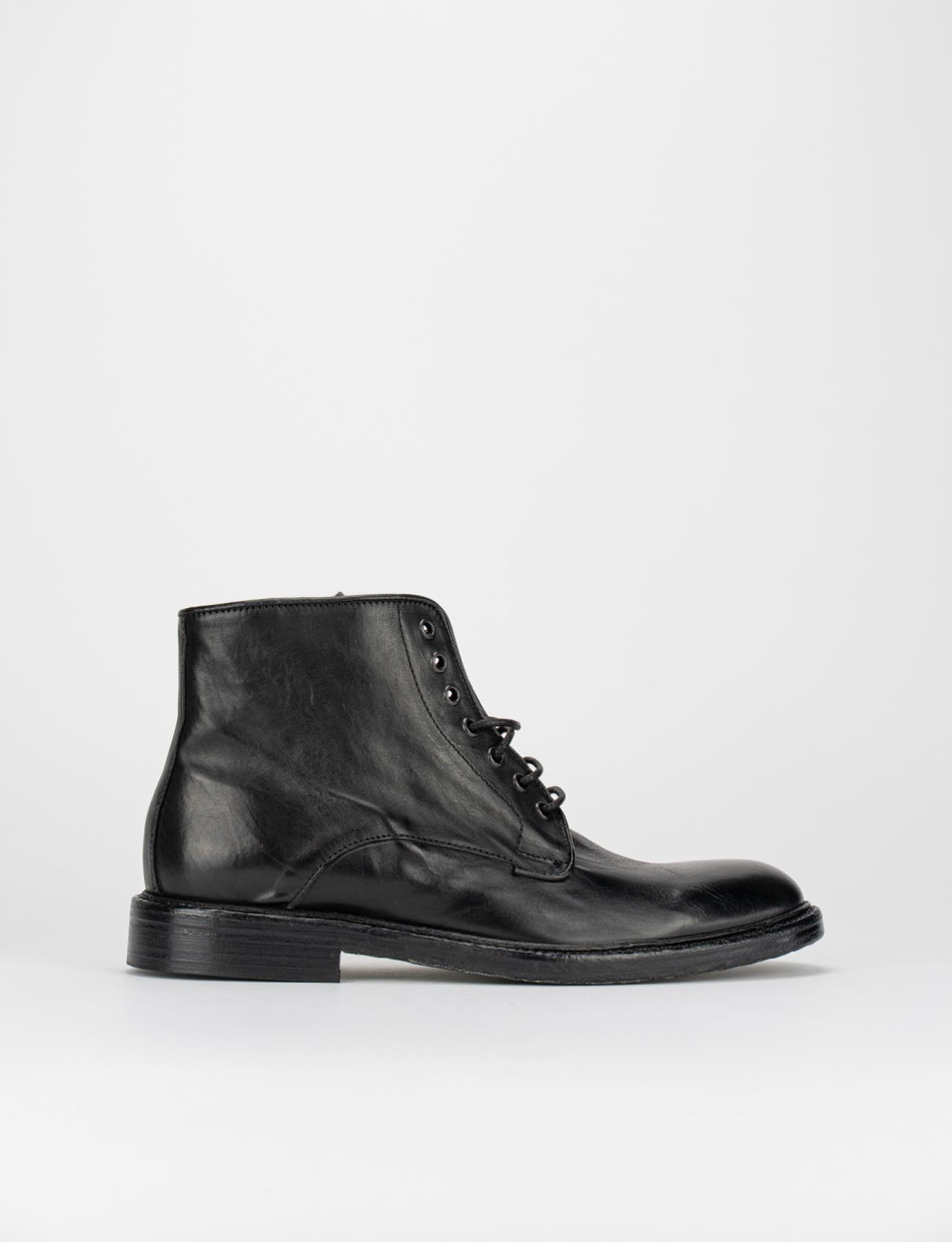 Botas militares tacón 2 cm negro cuero