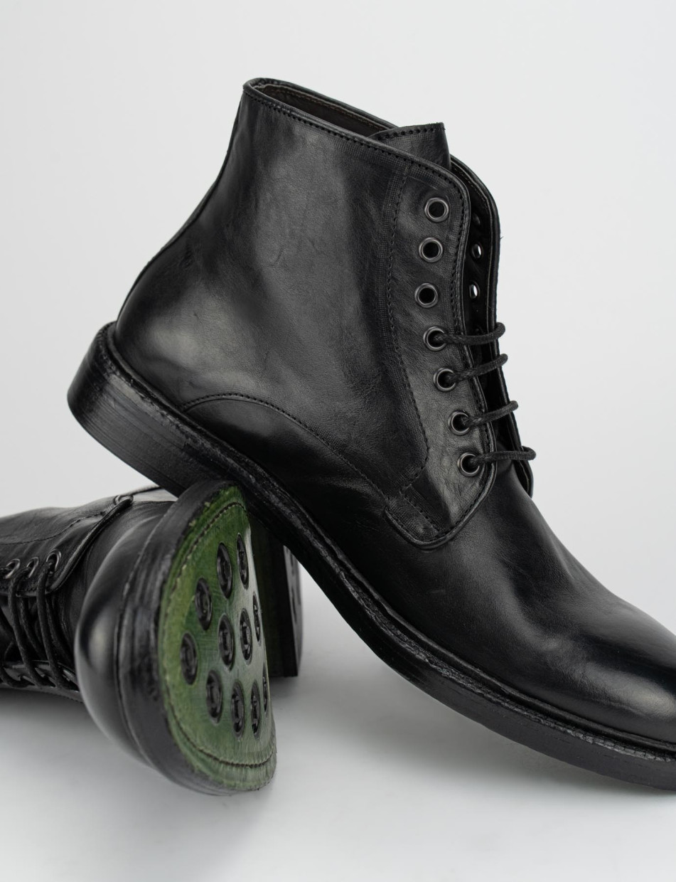 Botas militares tacón 2 cm negro cuero