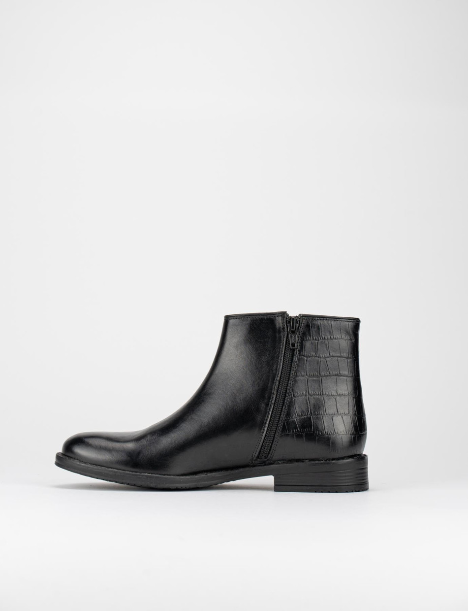 Botines de tacón bajo tacón 3 cm negro cuero