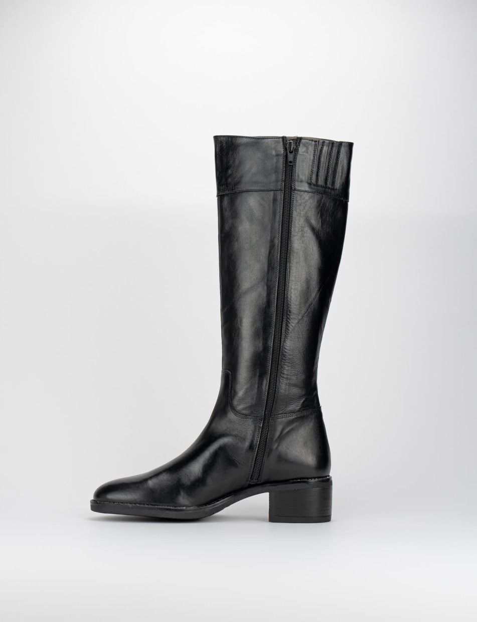 Botas de tacón alto tacón 5 cm negro cuero