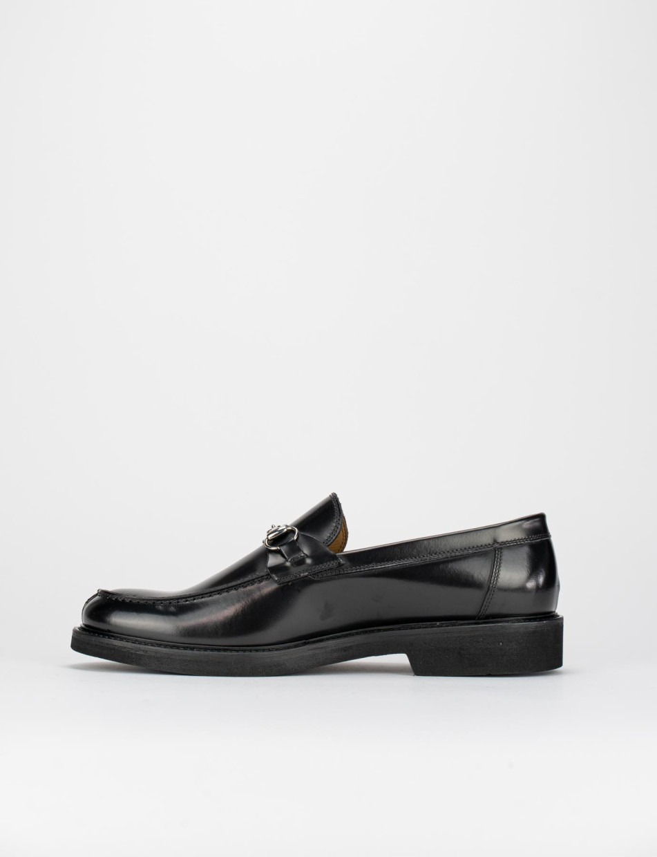 Mocasines tacón 2 cm negro cuero