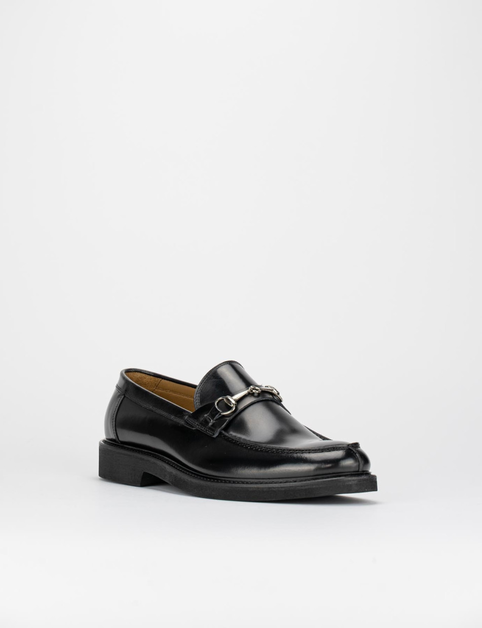 Mocasines tacón 2 cm negro cuero