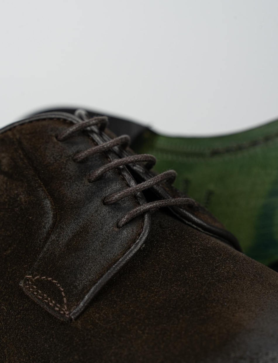 Scarpa stringata tacco 2 cm testa