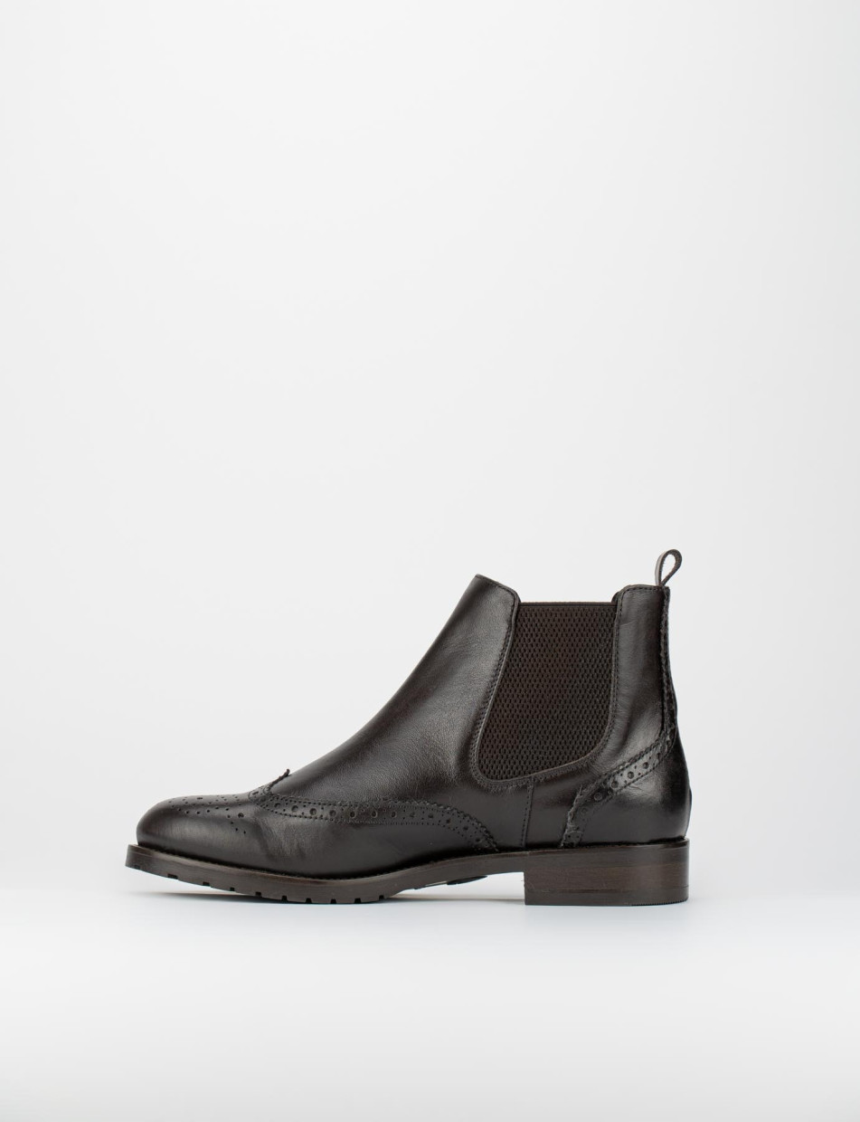 Botines de tacón bajo tacón 2 cm marrón oscuro cuero
