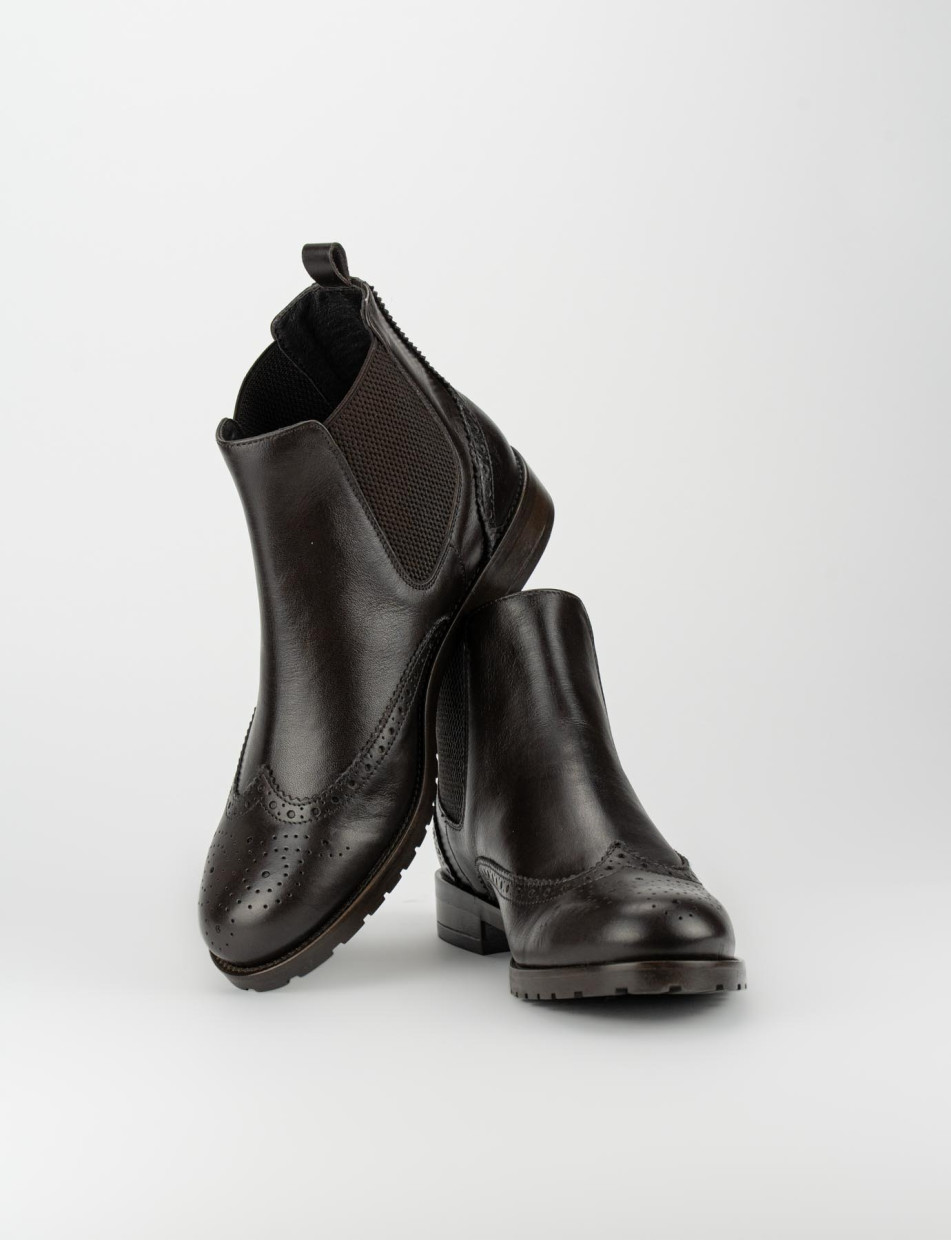 Botines de tacón bajo tacón 2 cm marrón oscuro cuero