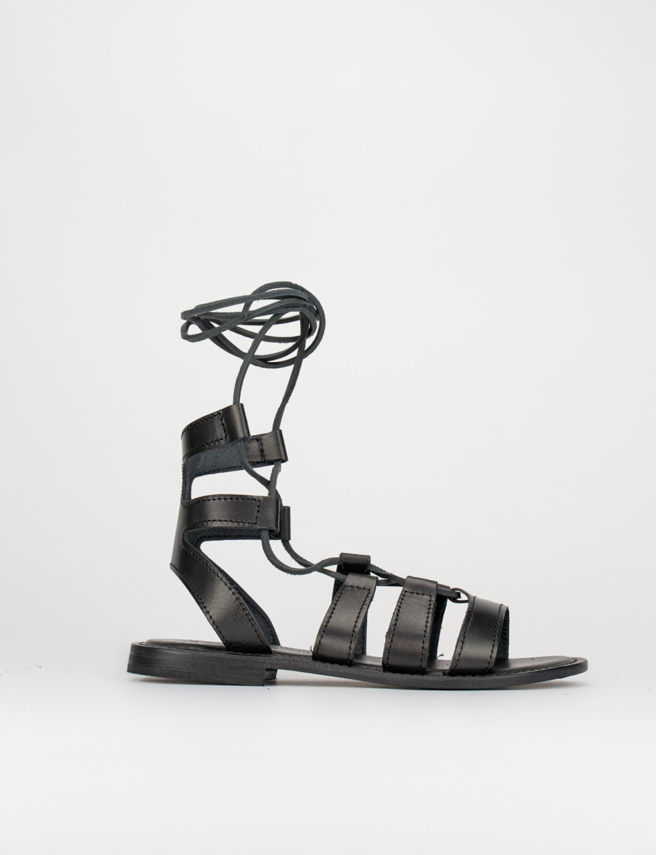Sandalias de tacón bajo tacón 1 cm negro cuero