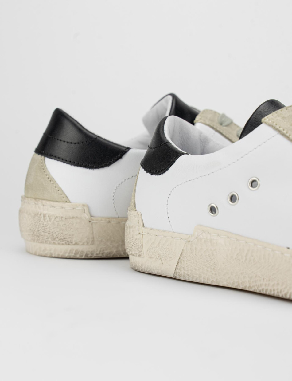 Zapatillas deportivas blanco cuero