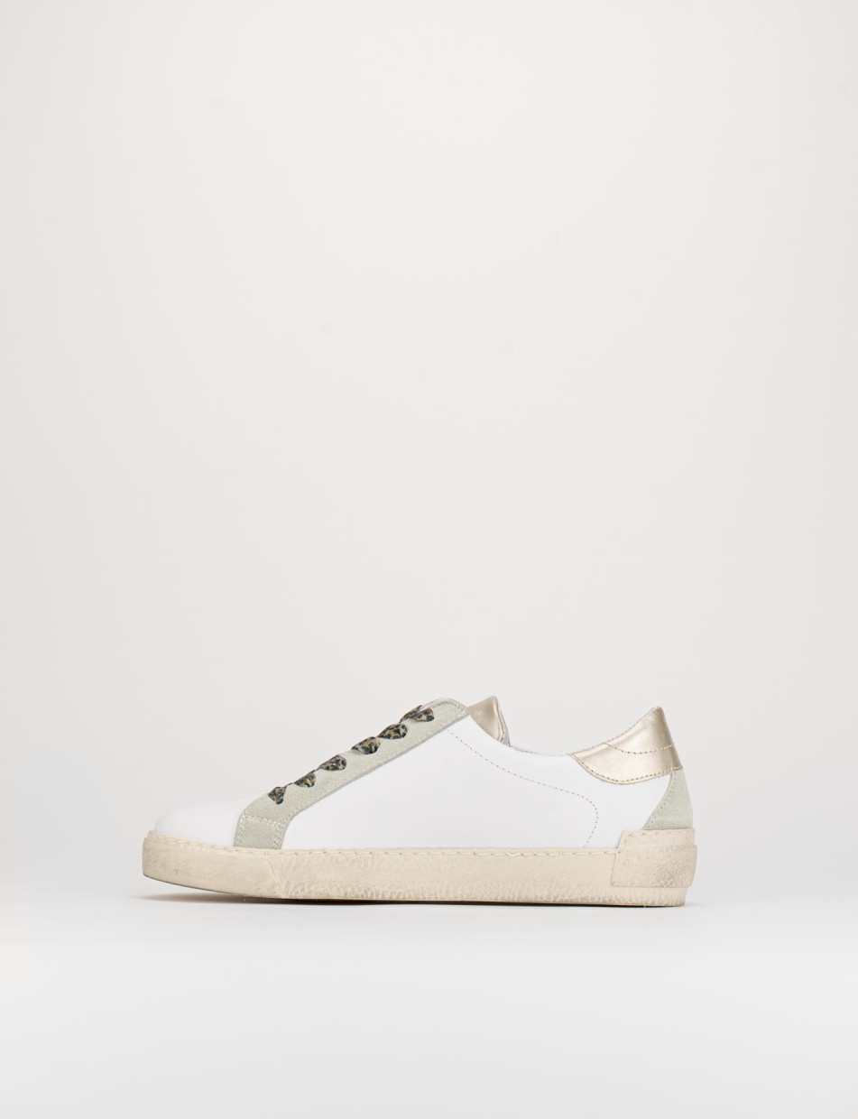 Zapatillas deportivas blanco cuero