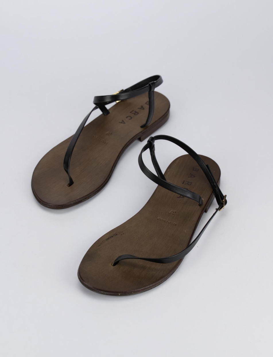 Flip flops heel 1 cm black leather