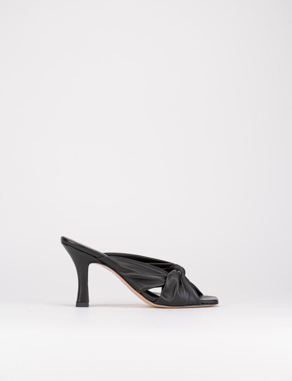 Mules tacón 8 cm negro cuero