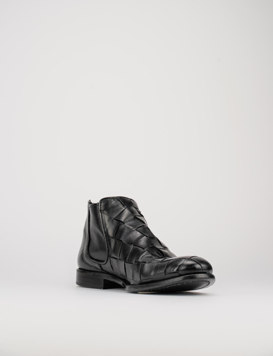 Botines negro cuero