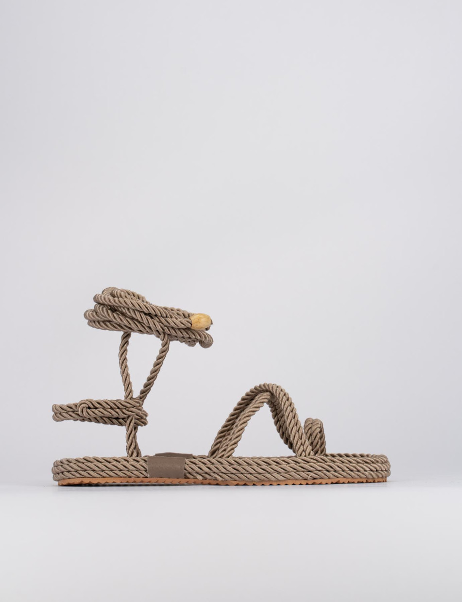 Sandalias de dedo tacón 1 cm beis tejido