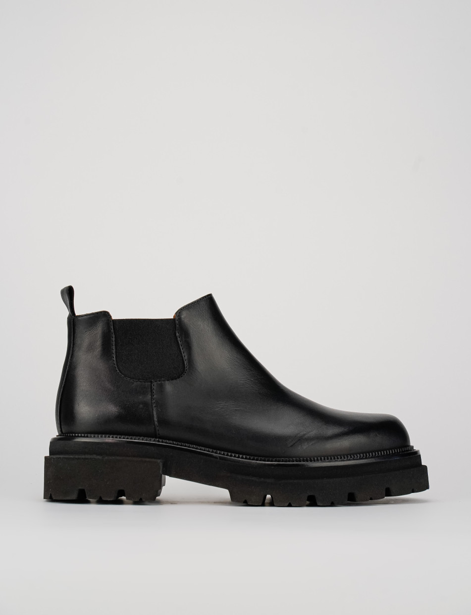 Botines de tacón bajo tacón 1 cm negro cuero