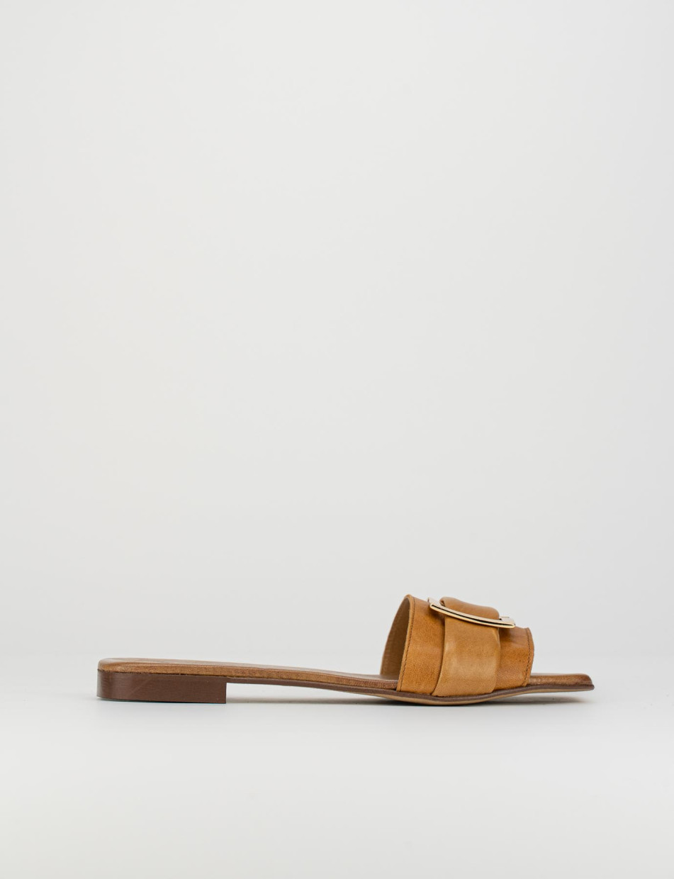 Mules tacón 1 cm marrón cuero