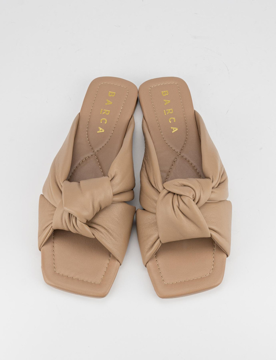 Mules tacón 1 cm beis cuero
