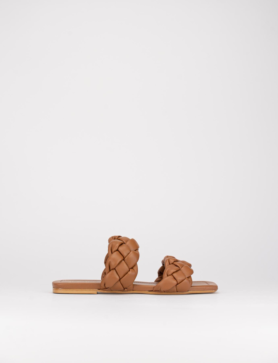 Mules tacón 1 cm marrón cuero