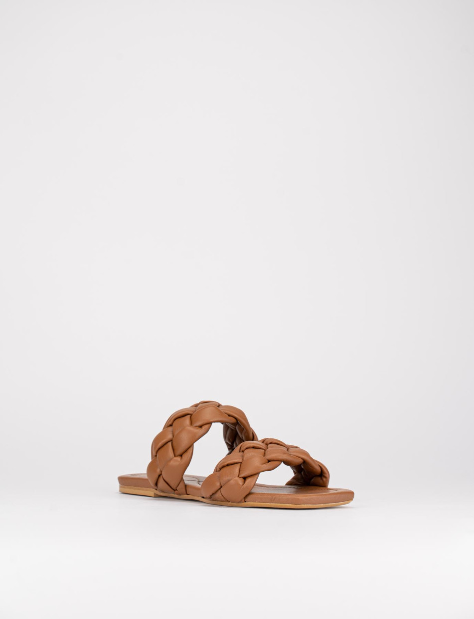 Mules tacón 1 cm marrón cuero