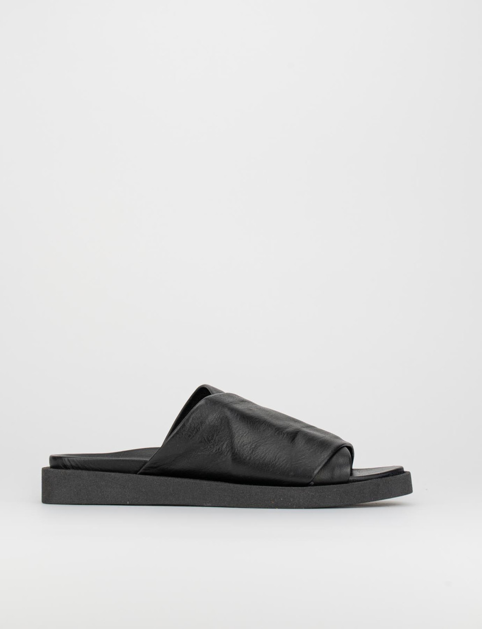 Mules tacón 1 cm negro cuero
