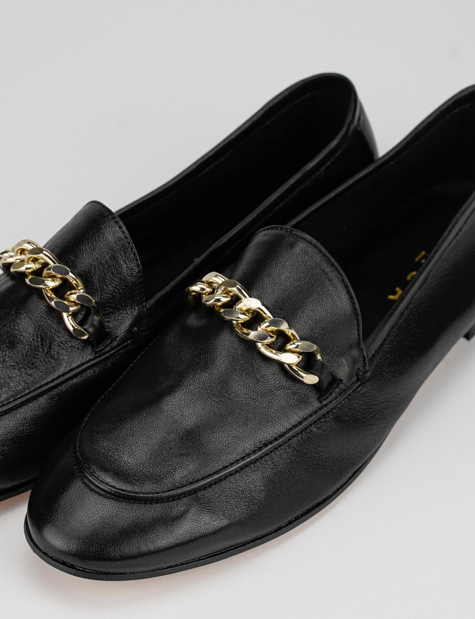 Mocasines tacón 1 cm negro cuero