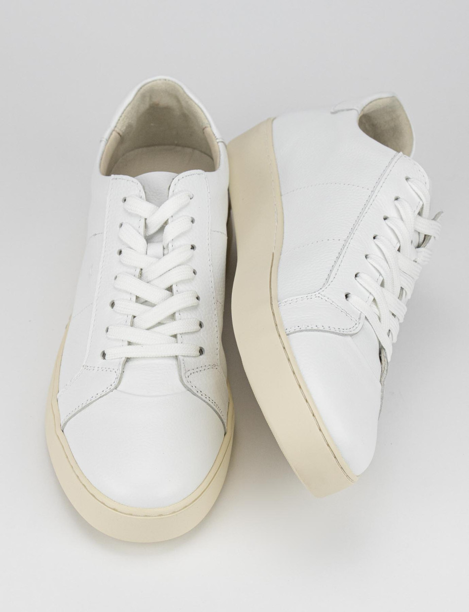 Zapatillas deportivas blanco cuero