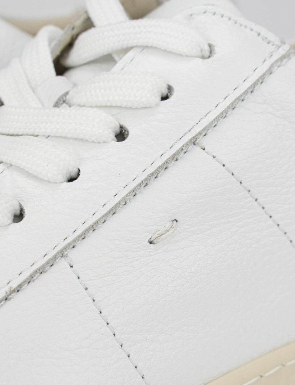 Zapatillas deportivas blanco cuero
