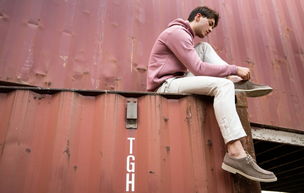 Zapatos de cordones beis ante