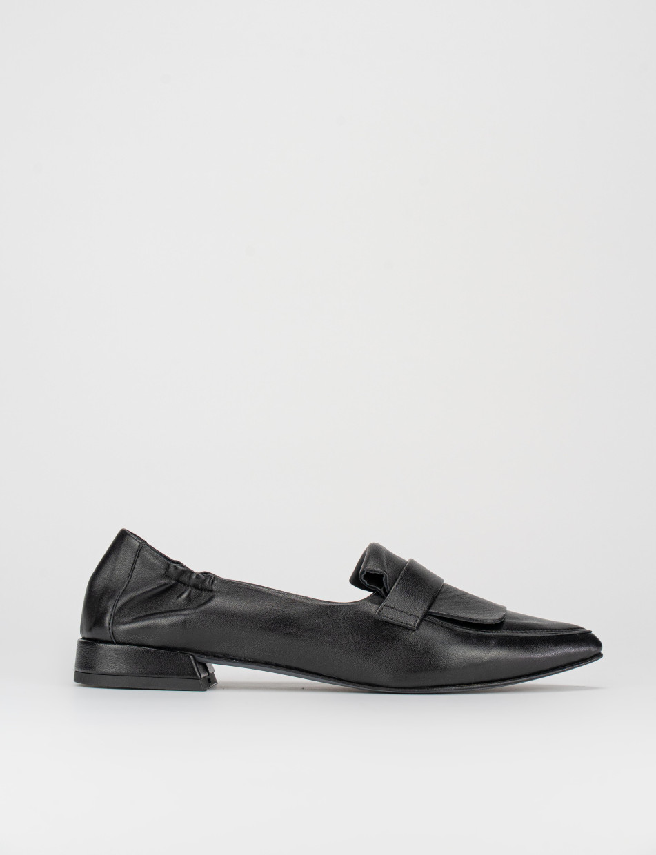 Mocasines tacón 1 cm negro cuero