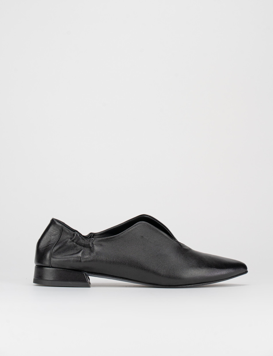 Mocasines tacón 1 cm negro cuero