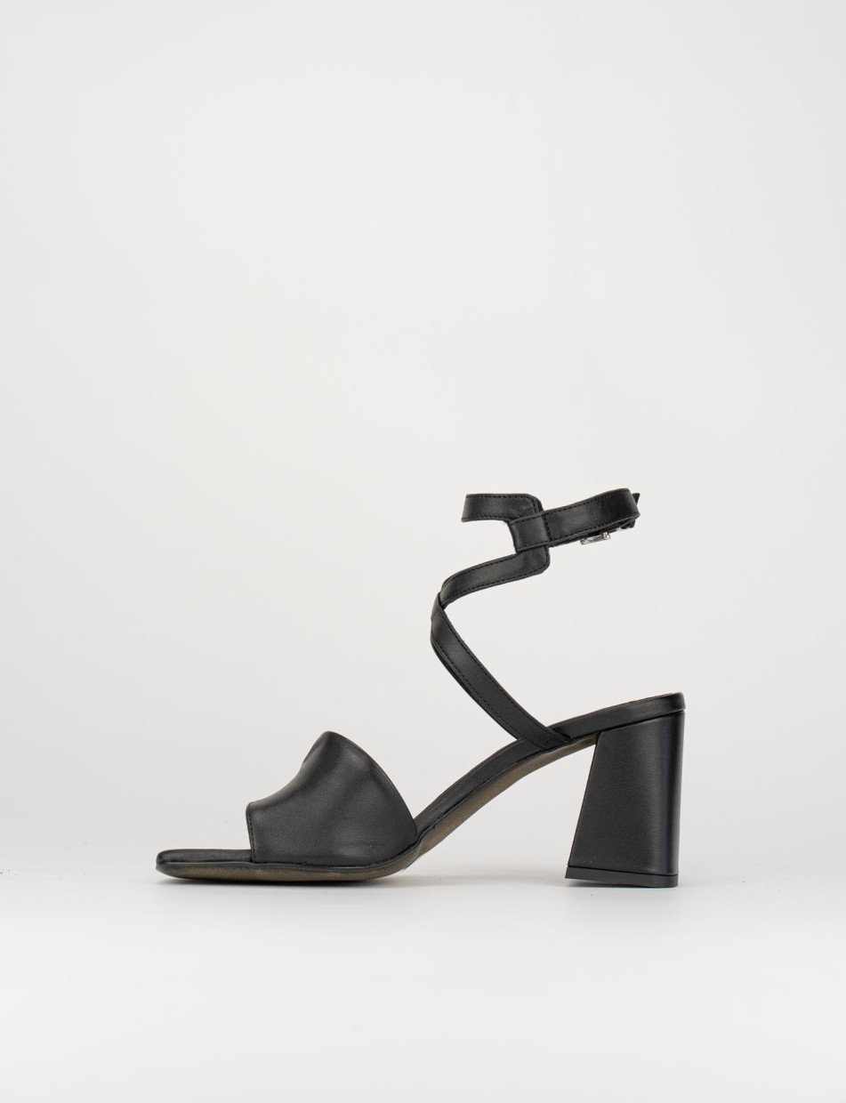Sandalias de tacón alto tacón 7 cm negro cuero