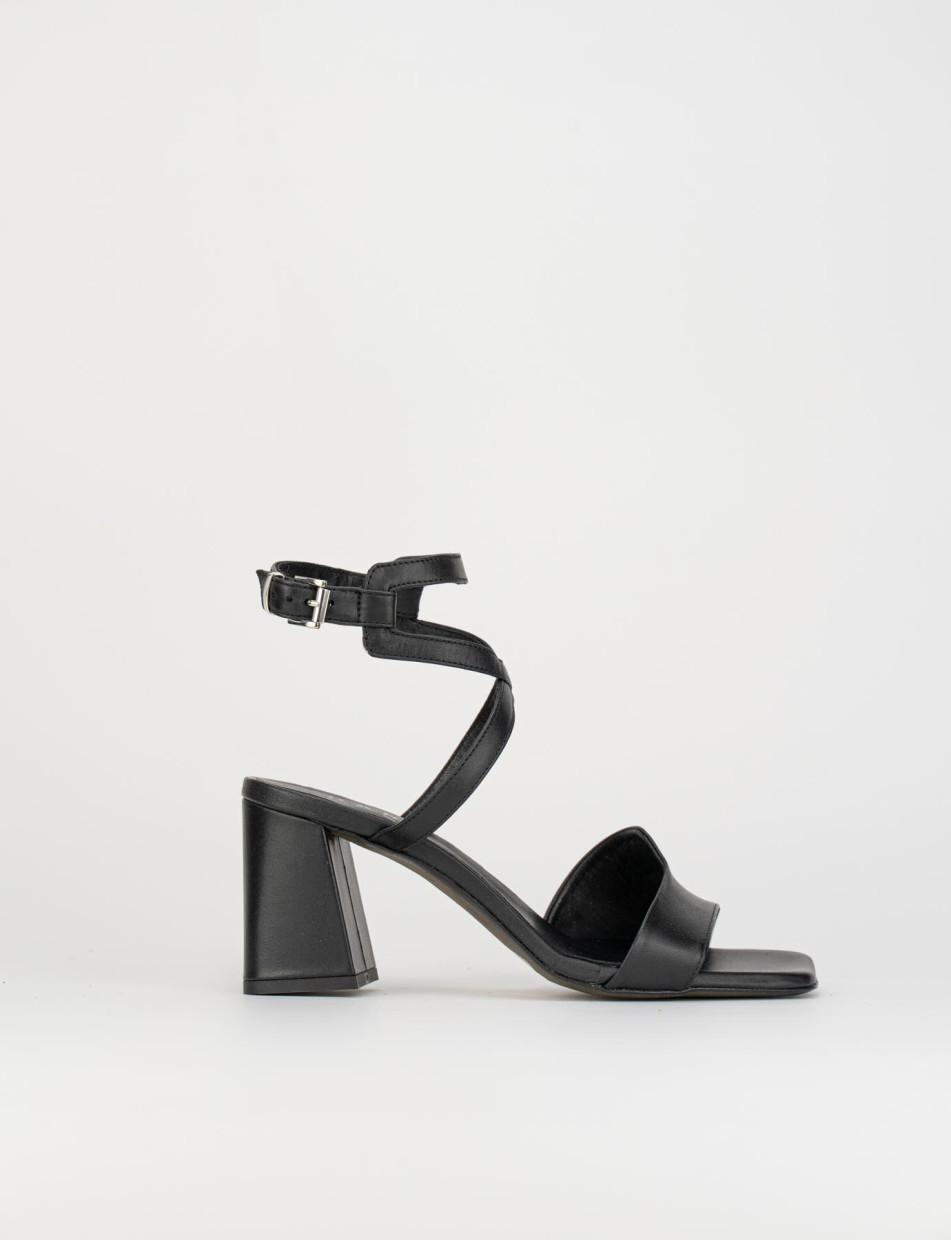 Sandalias de tacón alto tacón 7 cm negro cuero