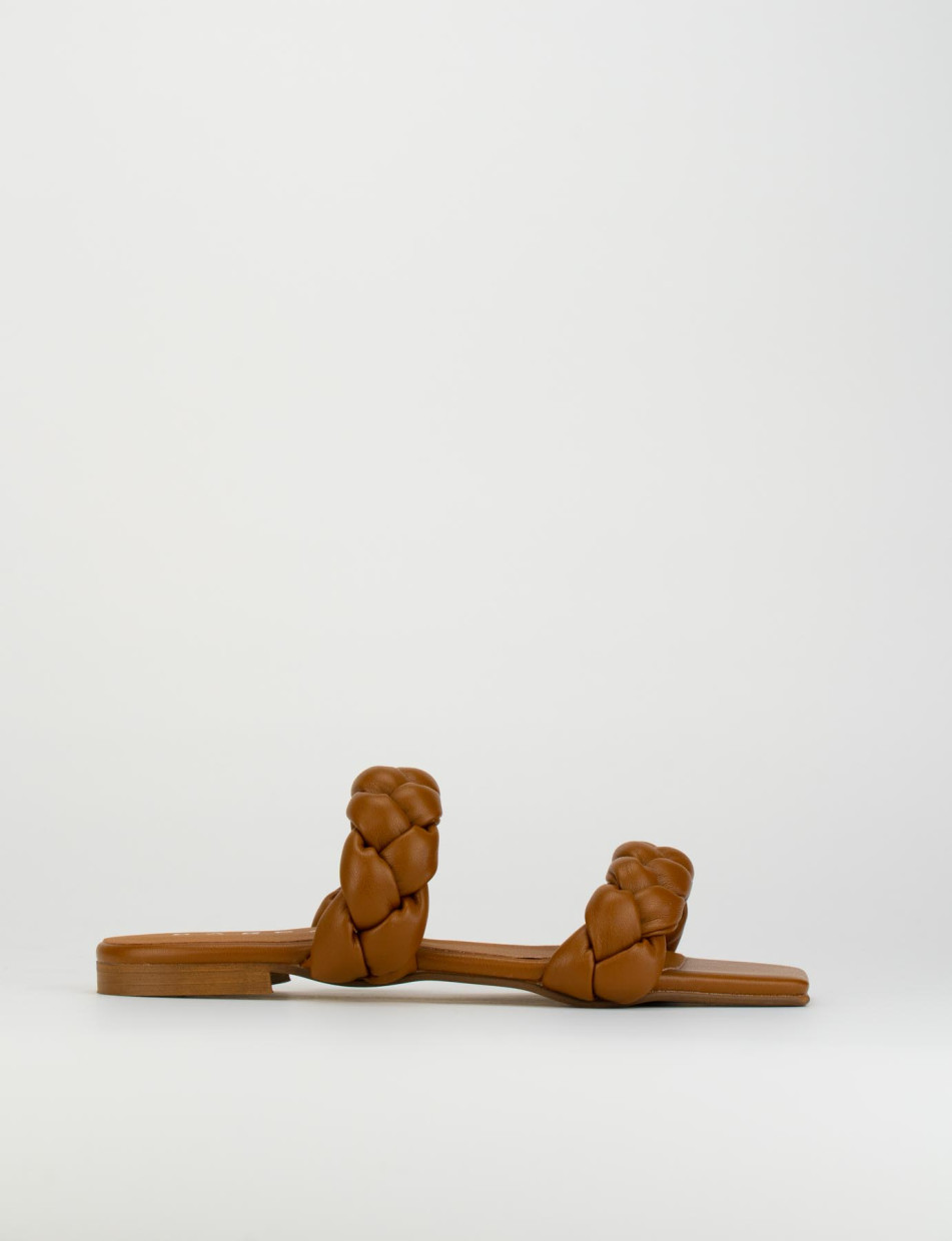 Mules tacón 1 cm marrón cuero