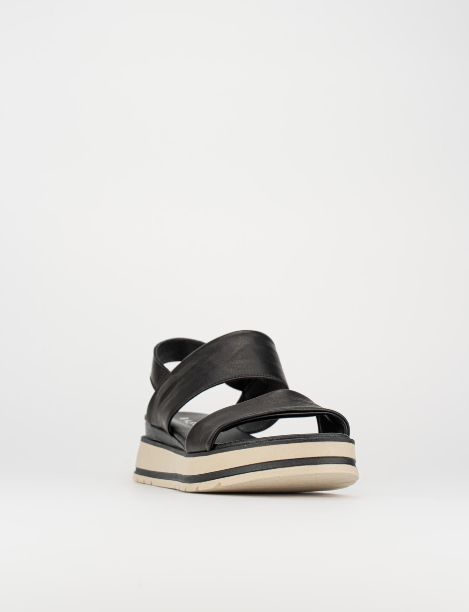 Sandalias de tacón bajo tacón 1 cm negro cuero