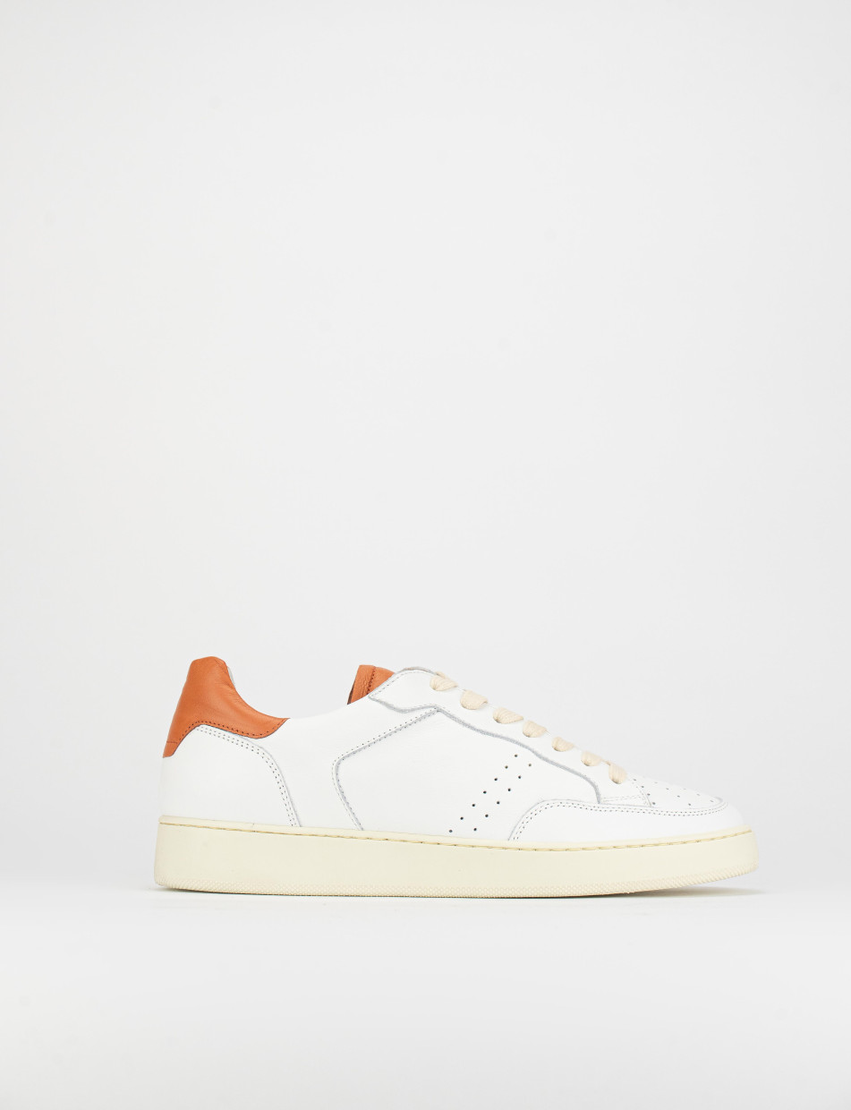 Zapatillas deportivas naranja cuero