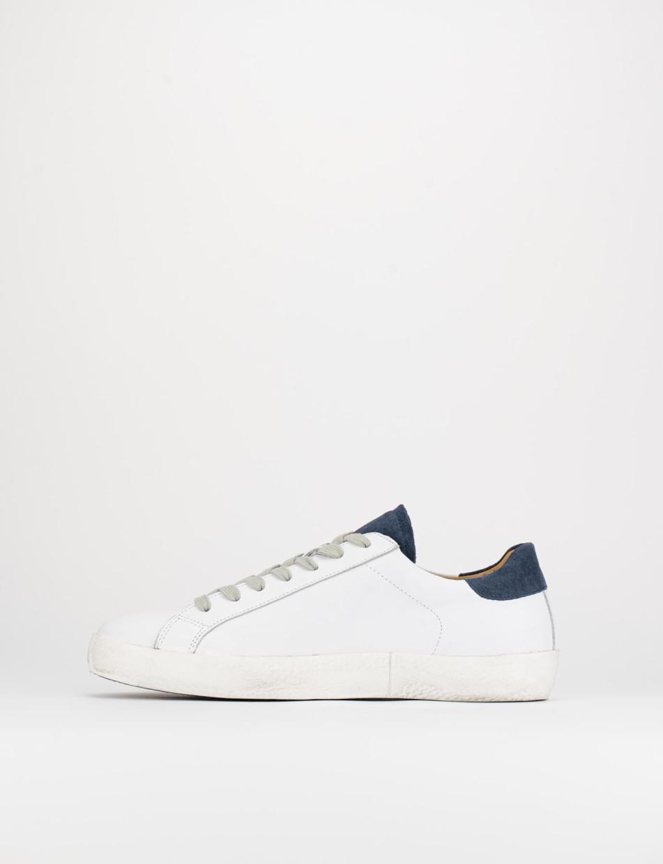 Zapatillas deportivas blanco cuero