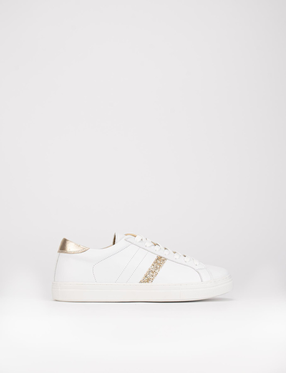 Zapatillas deportivas blanco cuero
